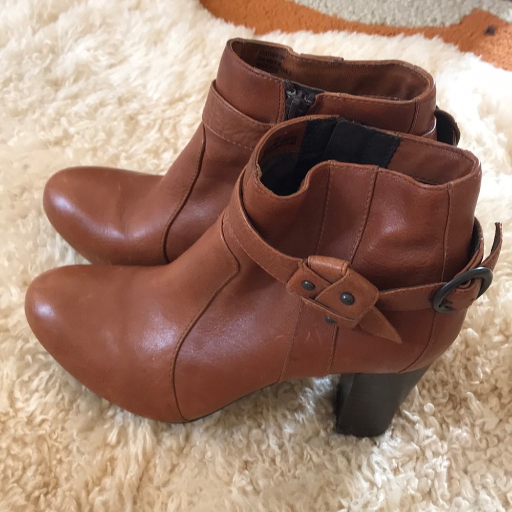 Born booties